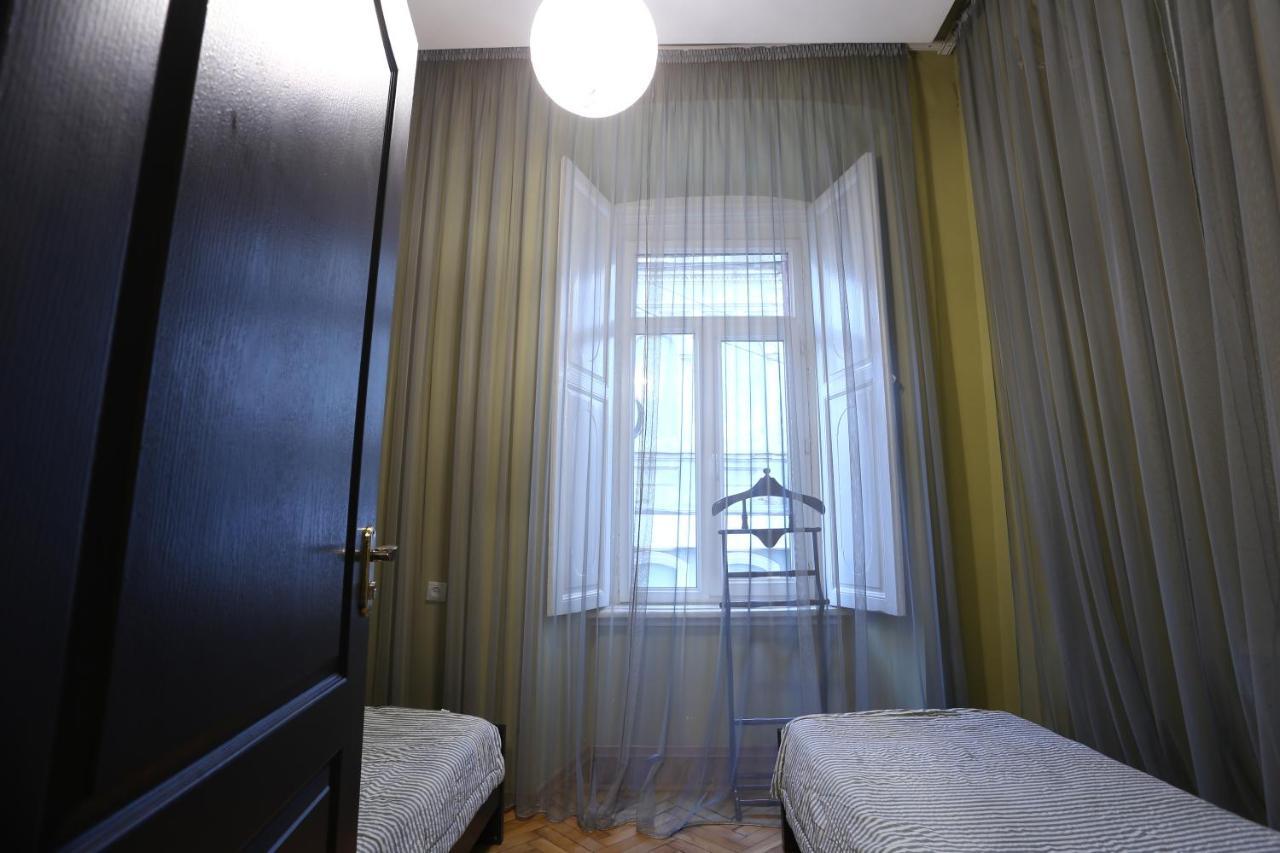 Your Home In The Centre Of Old Tbilisi Buitenkant foto